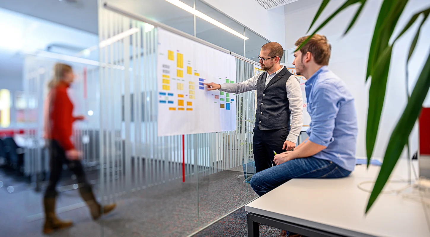 Colleagues in dialogue